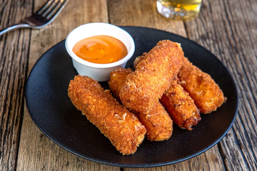 Crunchy and Delicious: The Science Behind How Long to Deep Fry Catfish