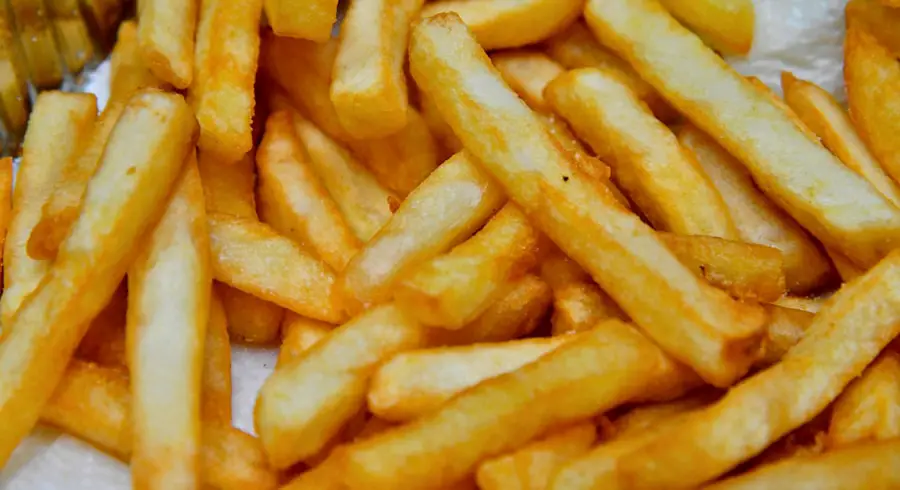The Science Behind Why Fat is the Key to Perfect Deep Frying